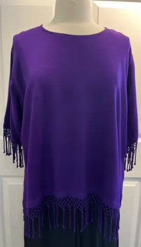 Dairi Round Neck Solid Top w/ Fringe