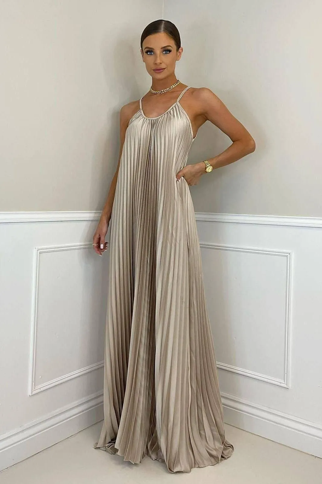 Elegant pleated long halter neck dress