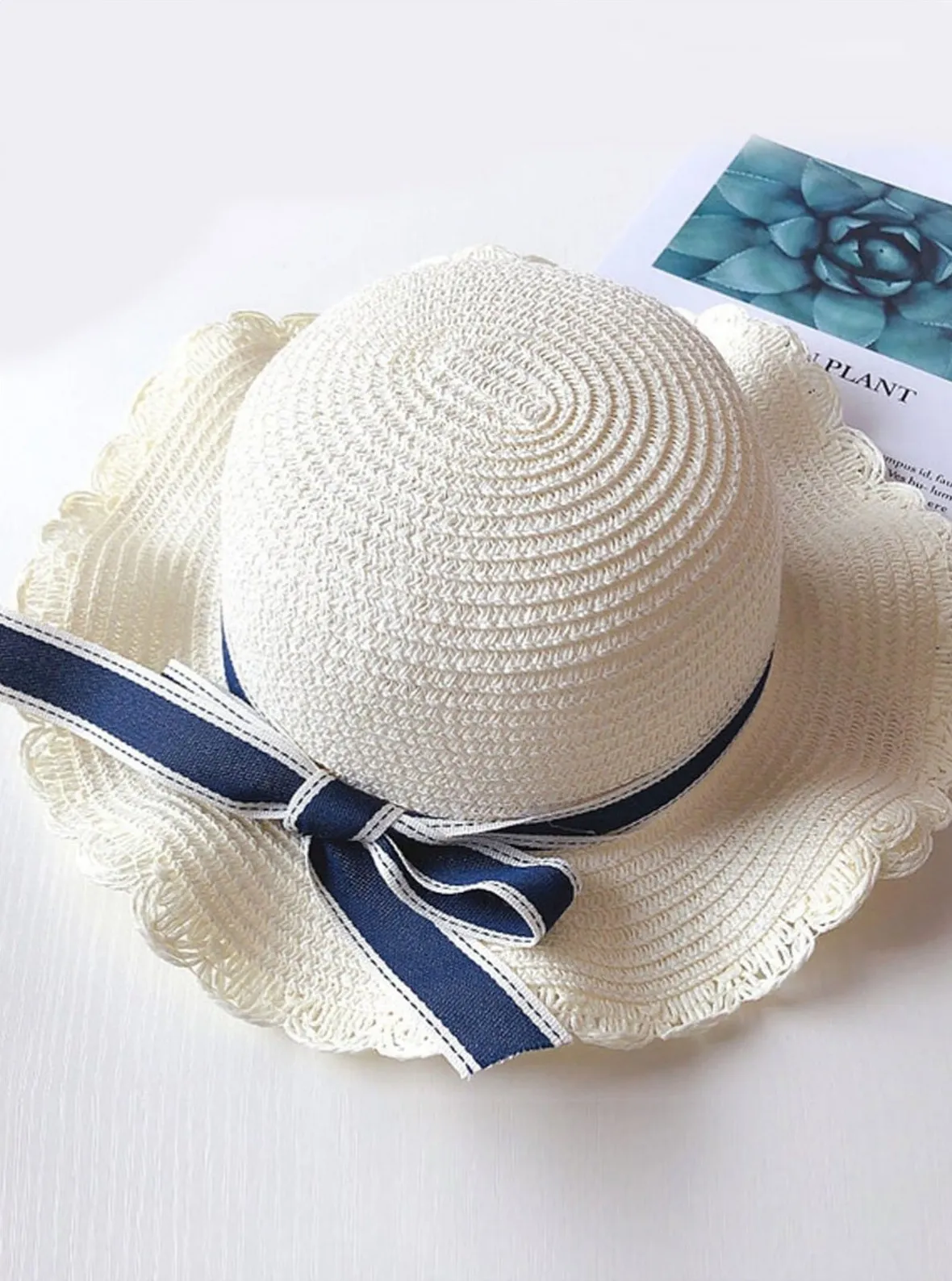 Girls Ruffled Wave Ribbon Banded Straw Hat