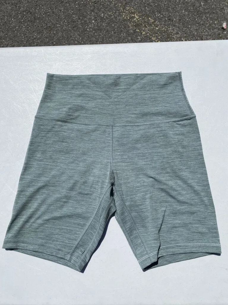 Lululemon biker shorts 8