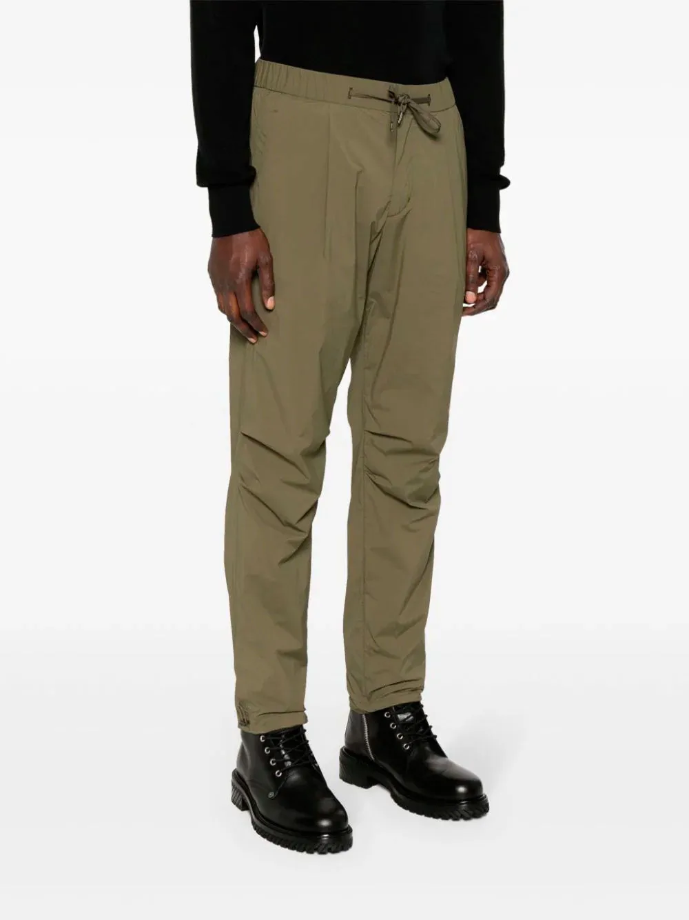 Tapered leg trousers